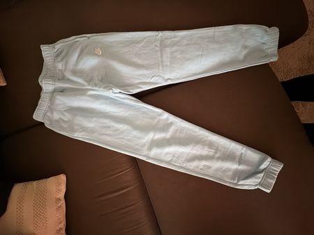Pantalon de jogging Nike bleu ciel, taille M, comme neuf!