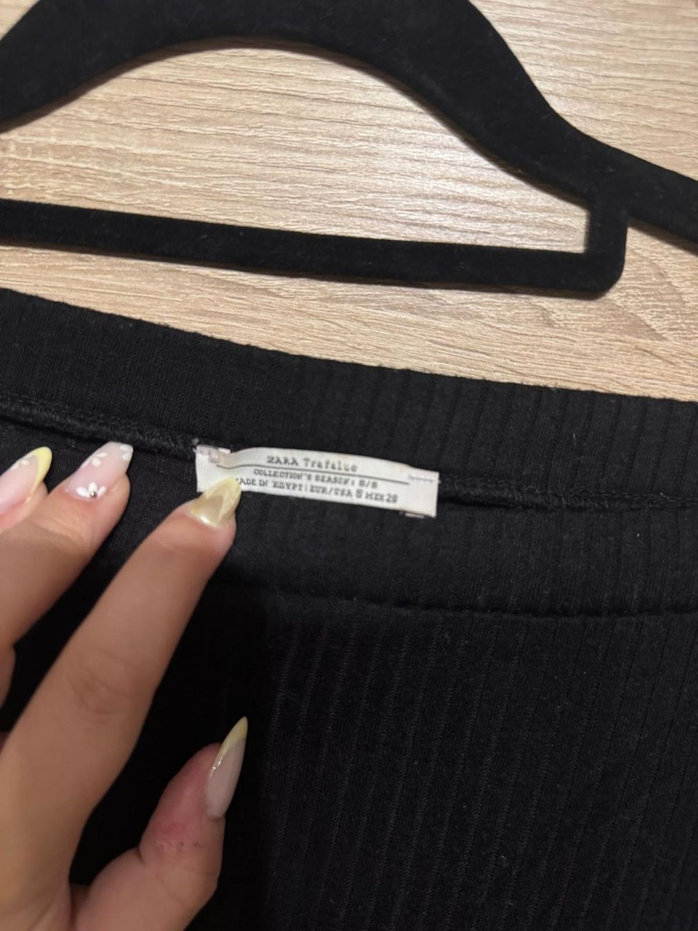 Zara Top: Haut noir chic épaules dénudées – Usato da Montreux venduto da iizaa811 1