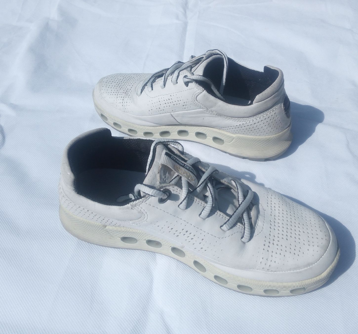Ecco Damenschuhe: Ecco Sneaker Gr. 35 Gore-Tex Surround – Gebraucht aus Luzern von toenu23 1