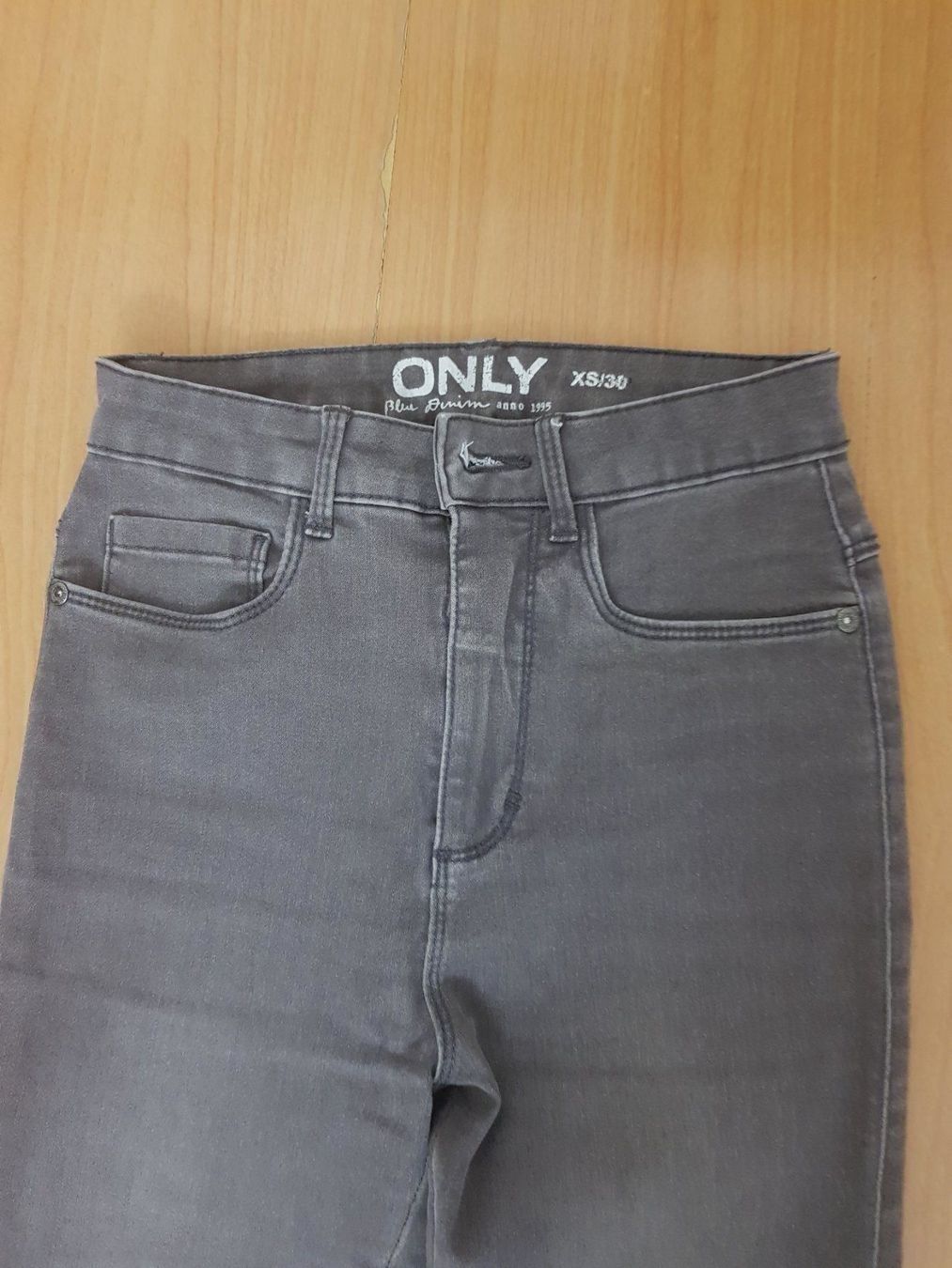 Jeans: Jeans – Gebraucht aus Zürich von Ivona3 5