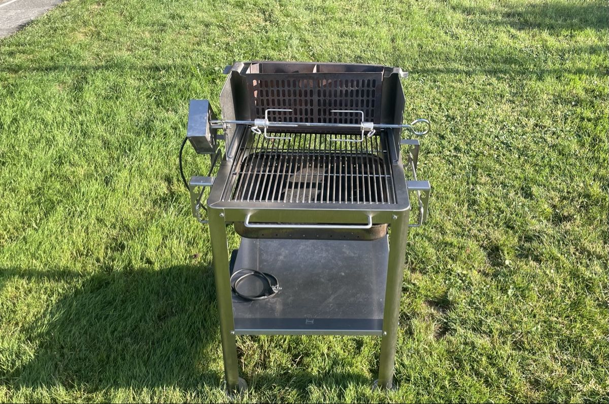 Griglie: Heibi Holzkohlengrill aus Chromstahl – Usato da Gerolfingen venduto da Tinal10 1