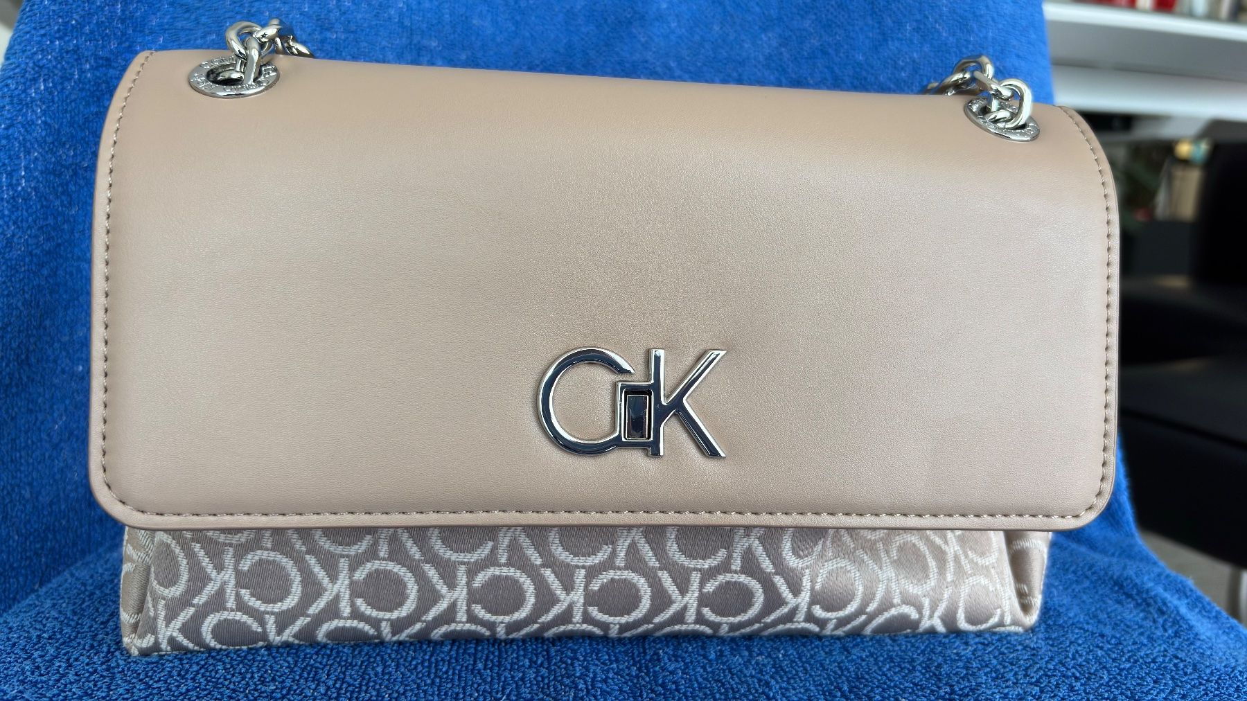 Calvin Klein Borse da donna: Original Calvin Klein Tasche – Usato da Dietikon venduto da zol_98hy
