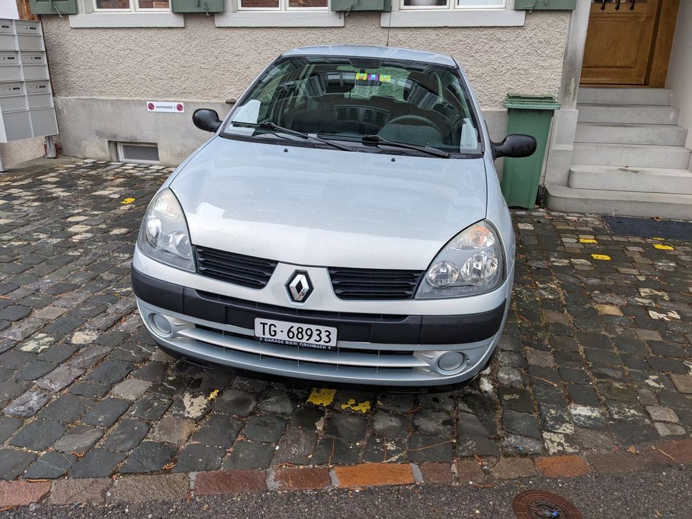 Renault Clio Kaufen Sie dieses Auto! Kaufen auf Ricardo