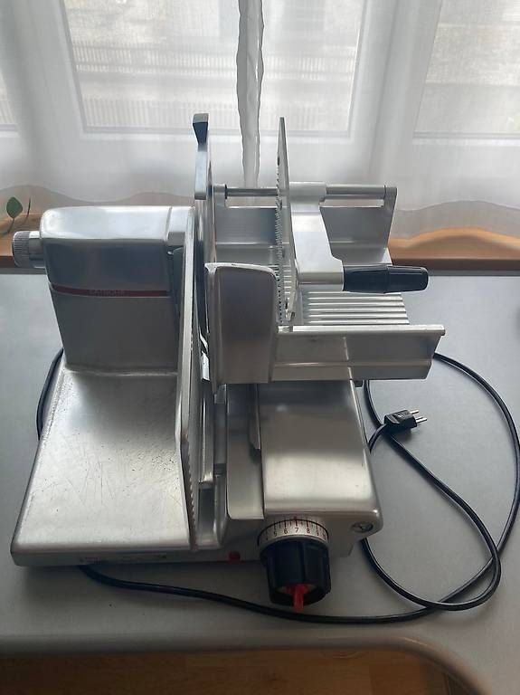 Elettrodomestici da cucina: Ditting Latscha Aufschnittmaschine Typ 252 – Usato da Domat/Ems venduto da luc_z8ht