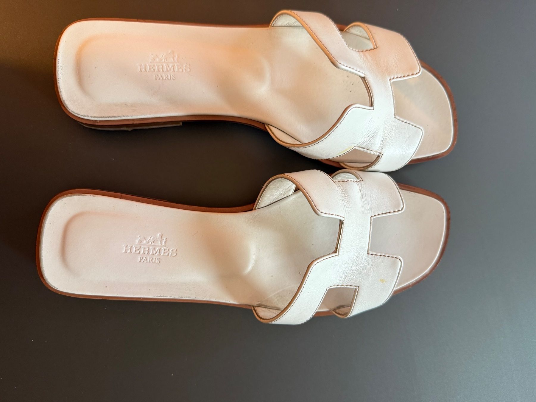 Hermès Damenschuhe: Scarpe Hermès Oran 39 – Gebraucht aus Lugano von Alegiocon