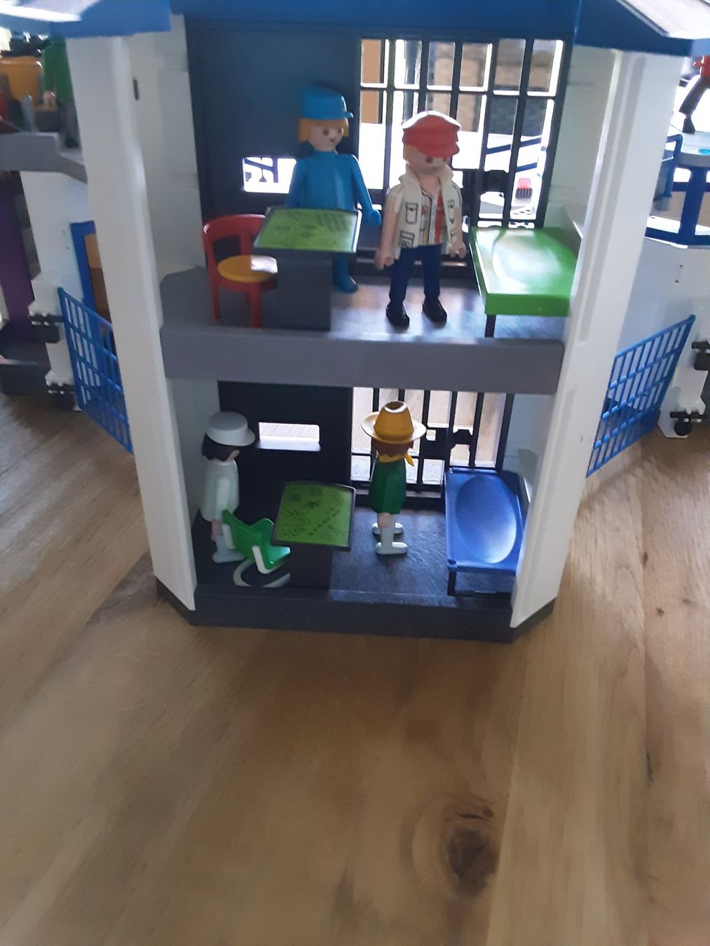 Playmobil Giocattoli: Playmobil Polizeistation – Usato da Unterägeri venduto da KRD7 4