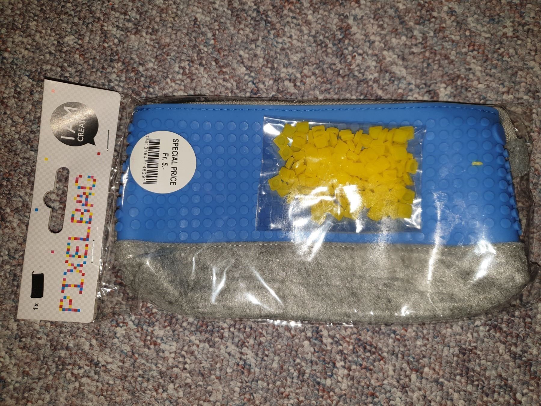 Astucci : Pixel Bag Schlamperetui blau NEU – Nuovo e nell'imballaggio originale da Killwangen venduto da KIANA08