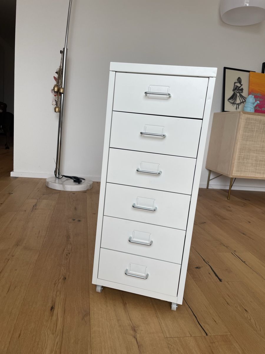 Ikea Banconi: Rollcontainer weiss 6 Schubladen guter Zustand – Usato da Birrhard venduto da Pherr