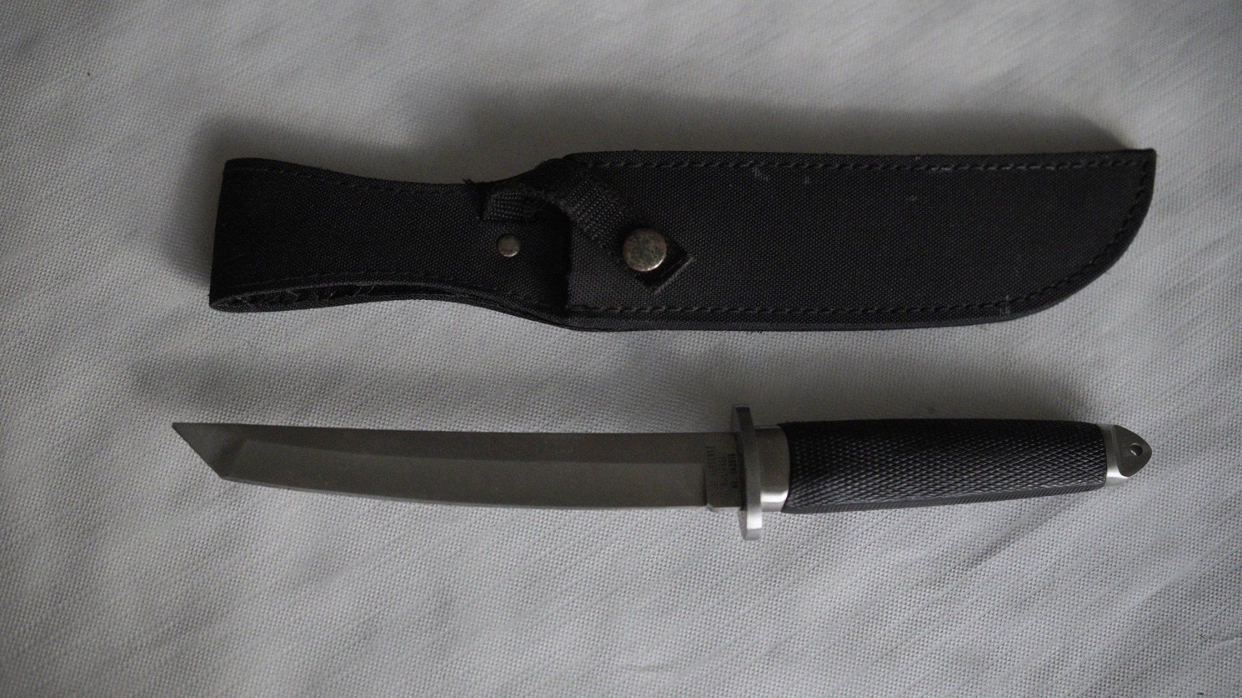 Coltellini militari: Pfadfinder-Messer in Tanto Form mit Scheide – Usato da Schlieren venduto da tibitZH 2