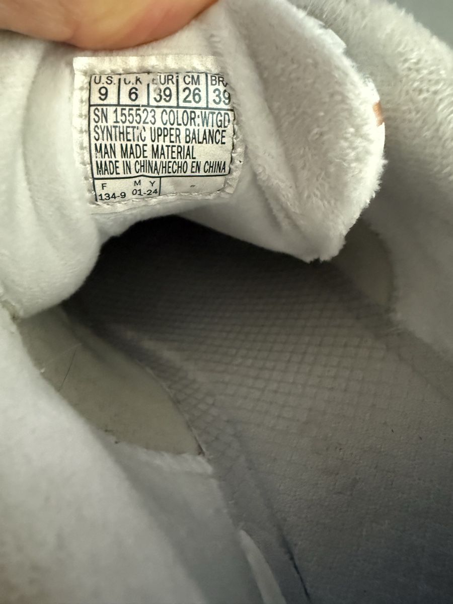 Damenschuhe: Turnschuhe – Gebraucht aus visp von Kmemo1 1