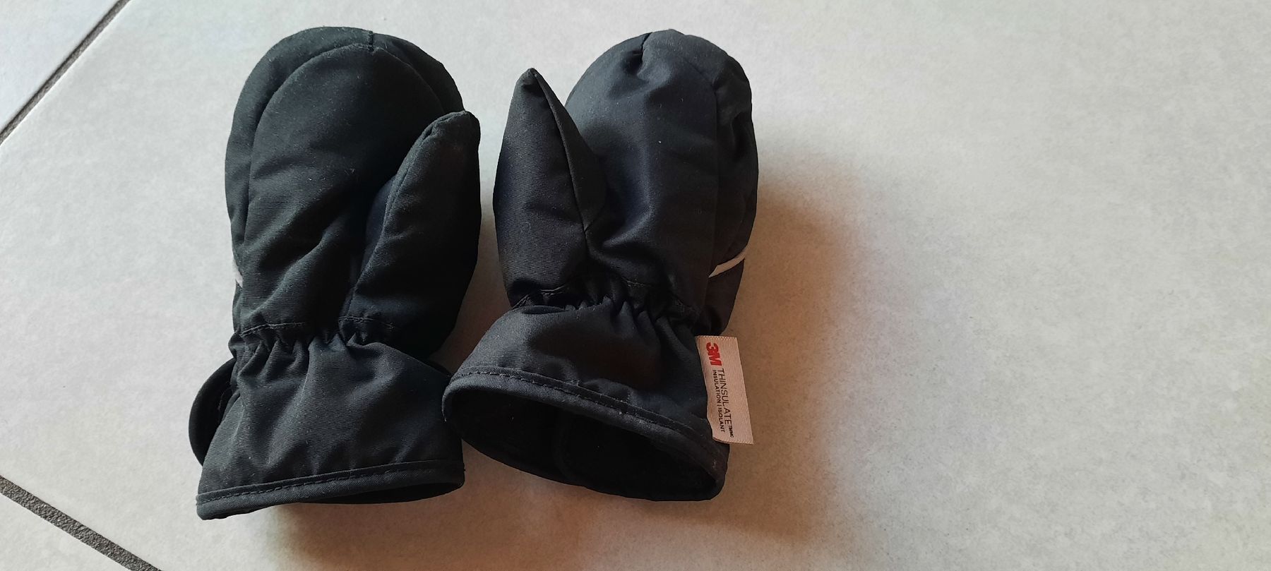 3M Guanti & manicotti: Winterhandschuhe für 1-2 Jährige – Usato da Emmen venduto da whytekc 1