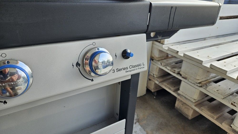 Campingaz Griglie: Campingaz Gas BBQ, Series 3 Classic L – Usato da Zug venduto da diana.bee 2