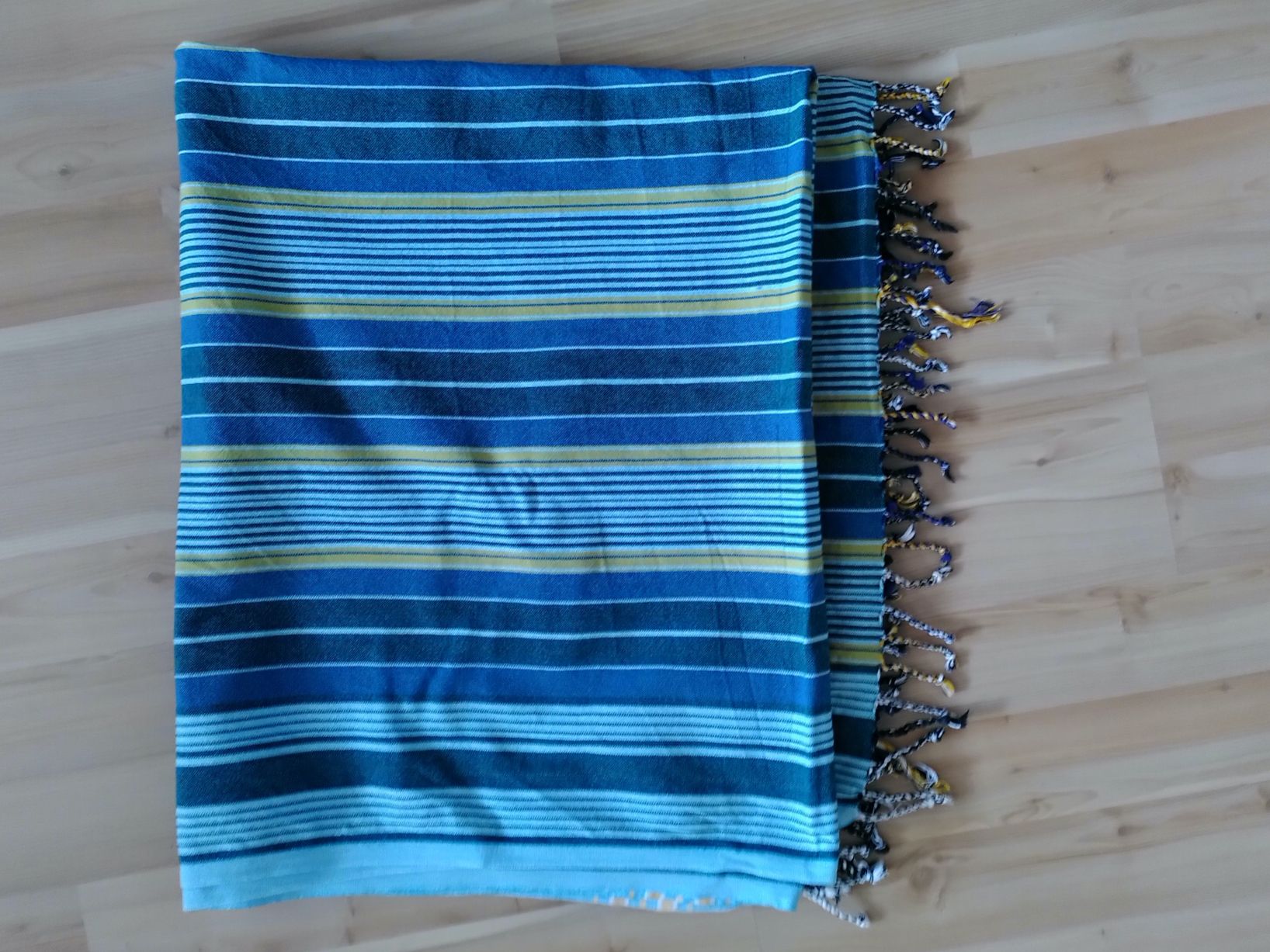 Altra biancheria da tavola: TISCHTUCH/DECKE AUS STOFF – Usato da Brugg AG venduto da olamim 1