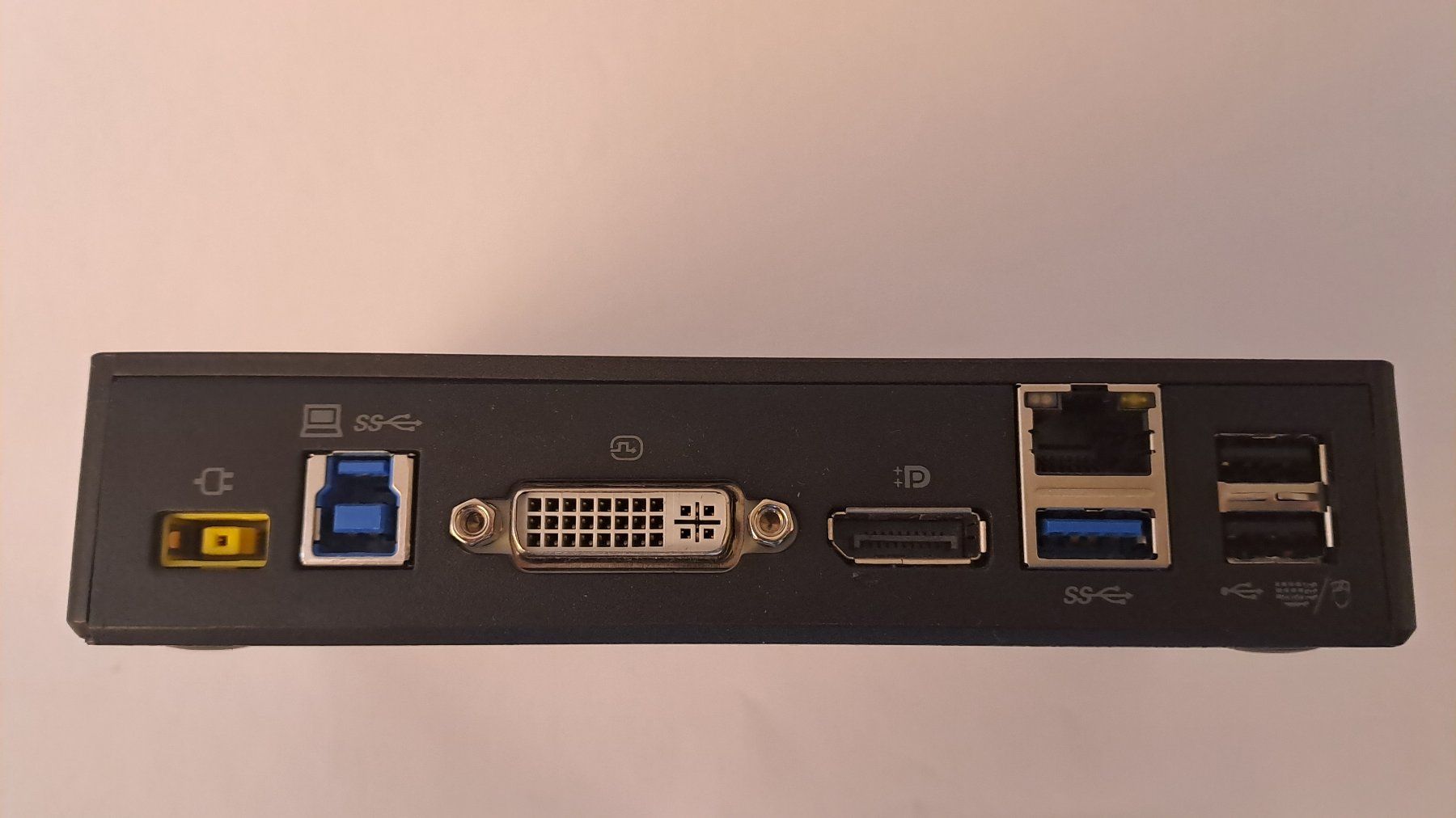Lenovo Docking station: Lenovo ThinkPad USB 3.0 Pro Dock (Typ 40A7) – D'occasion à Thielle par urs_8lzn 4