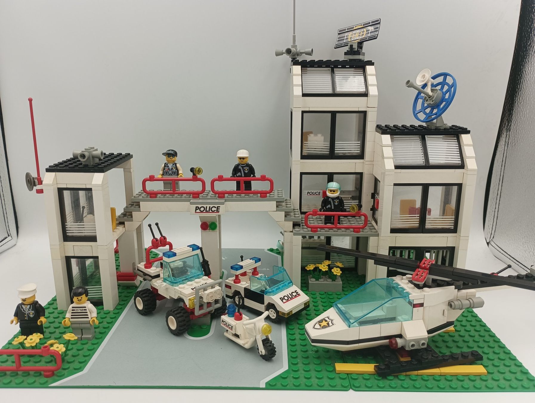 Lego Giocattoli: 6398 Central Precinct HQ – Usato da Bremgarten AG venduto da redstar69