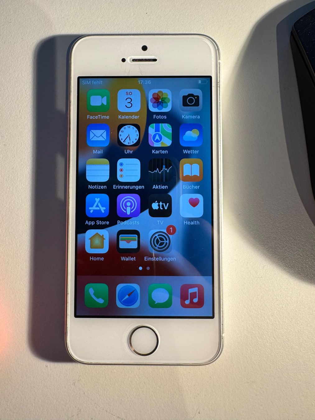 Apple Telefoni cellulari / Smartphones: iPhone SE – Usato da Adliswil venduto da Busys