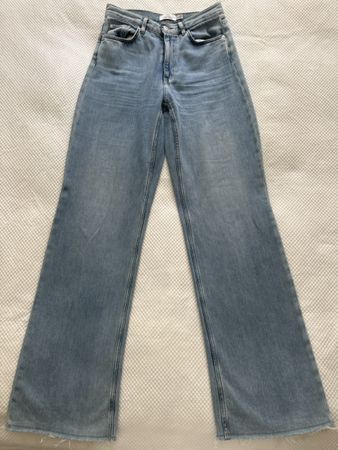 Jeans & Other Stories hellblau Grösse 28 neuwertig