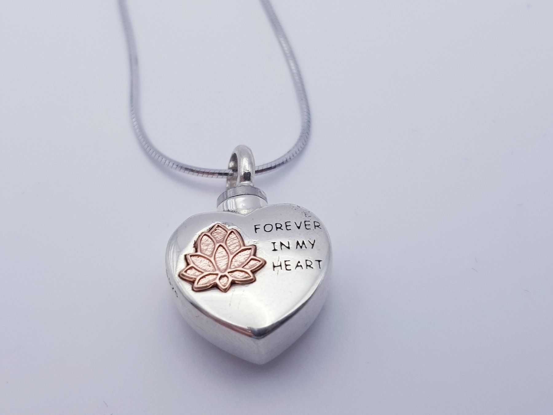 Ciondoli: Ascheschmuck / Urne / 925 Sterling Silber – Nuovo e nell'imballaggio originale da Menziken venduto da Zyropa 1