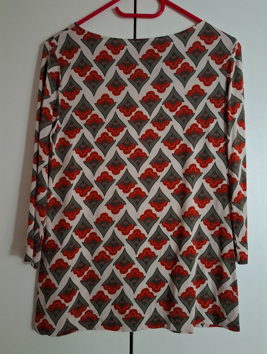 T-shirt: Damen 3/4-Arm Shirt, bunt, Gr.42 – Usato da Sisseln AG venduto da Tropea4334 1