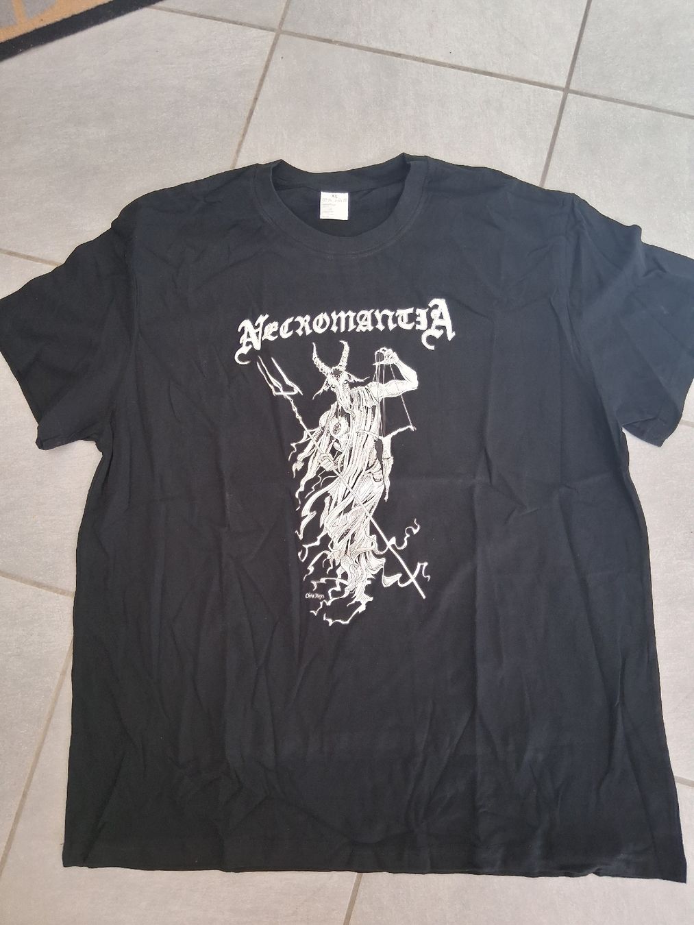 T-shirt: shirt necromantia – Nuovo (secondo la descrizione) da St-Cergue venduto da VeganWarrior