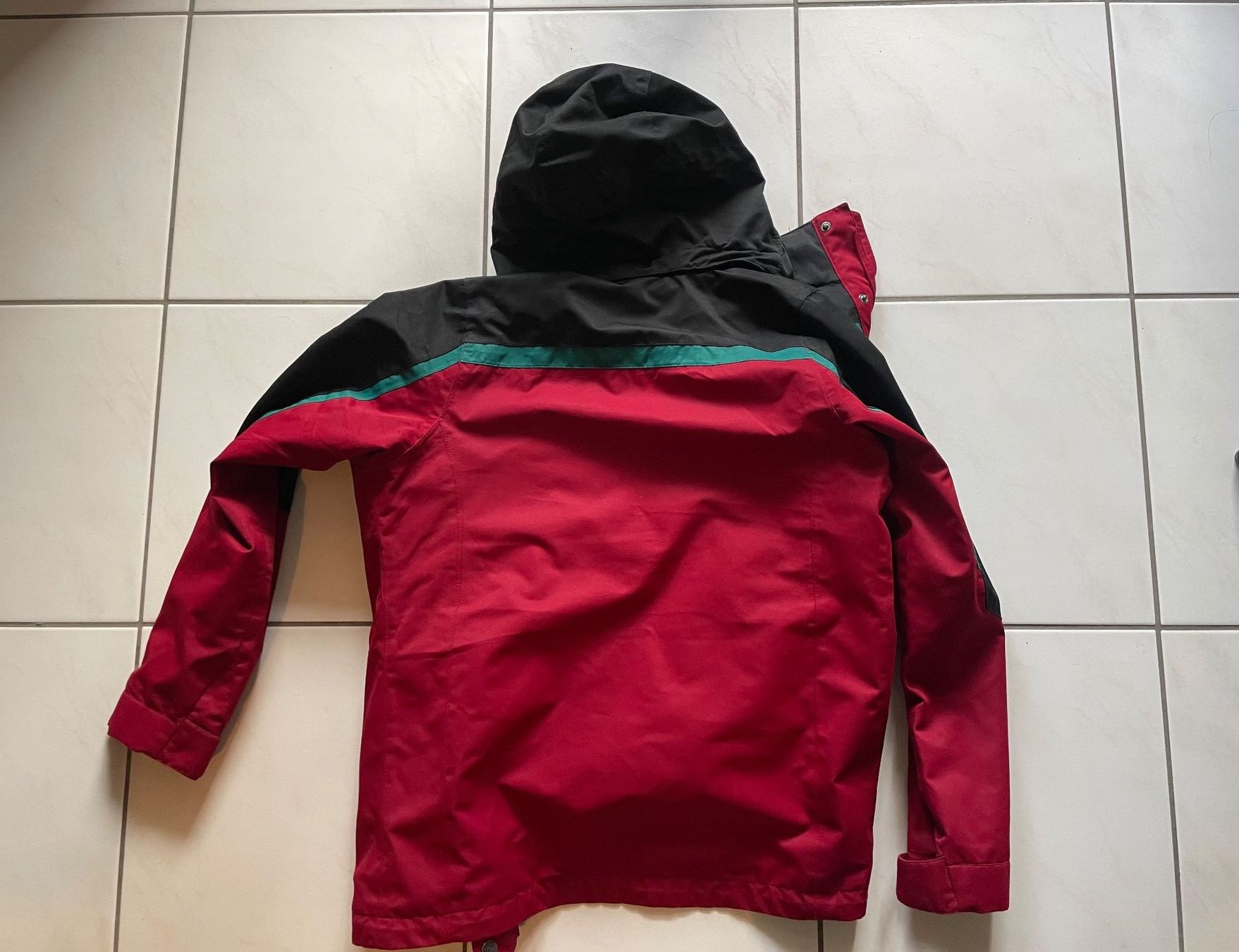 Sherpa Giacche: Regenjacke mit Faserpelz Gr. S – Usato da Bern venduto da sar_9lj8 1