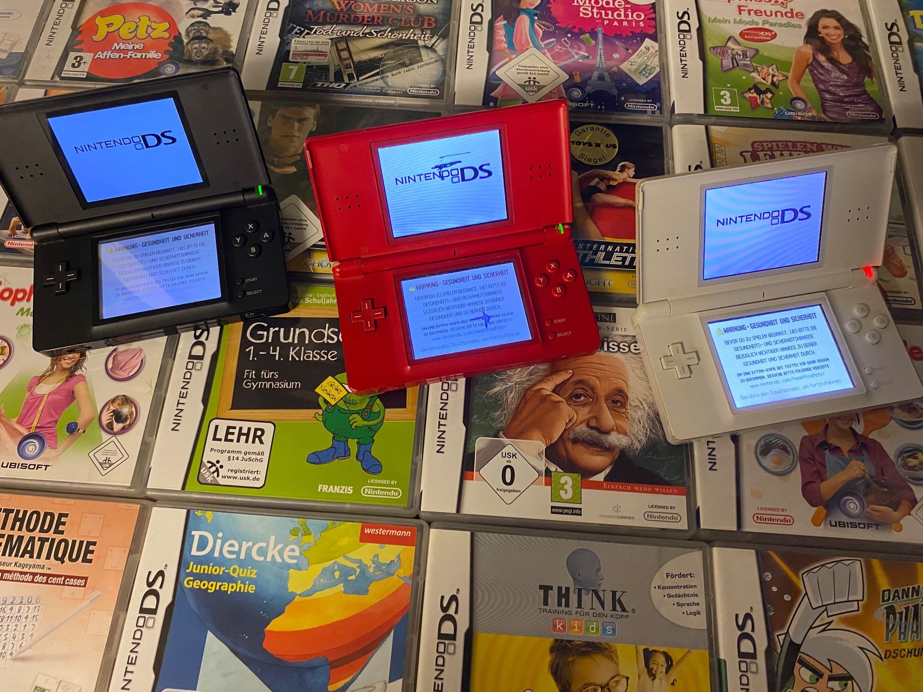 Nintendo Spiele: 3x Nintendo DS Lite inkl 24 Games – Gebraucht aus St.Gallen von MedienJoe 1
