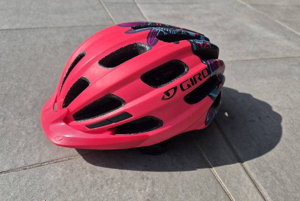 Caschi: Splendido casco GIRO – Usato da Besazio venduto da oma_qjz8