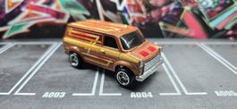 Hot Wheels Ford Transit Premium