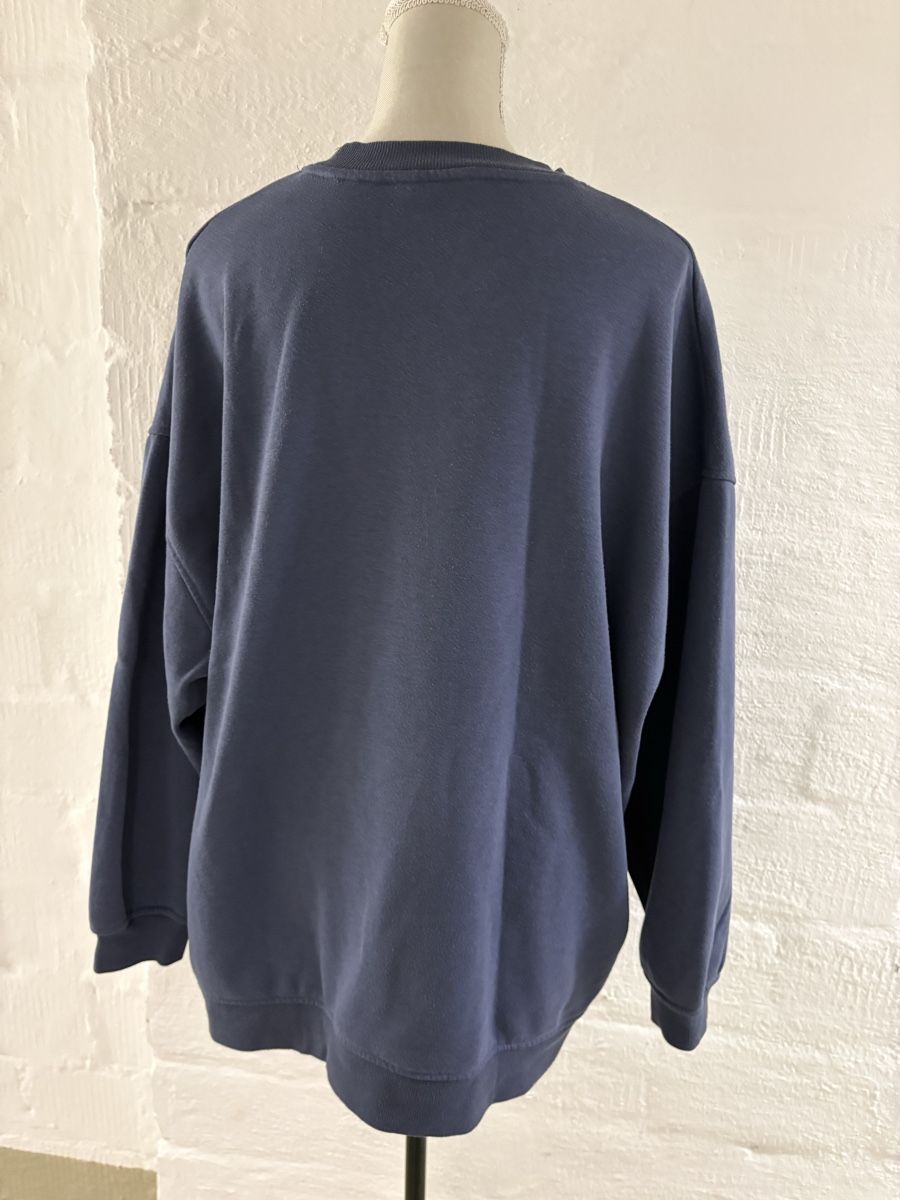Pullover & Sweatshirts: Damen Sweatshirt,Gr.M/Oversize – Gebraucht aus Winterthur von Nena222 1