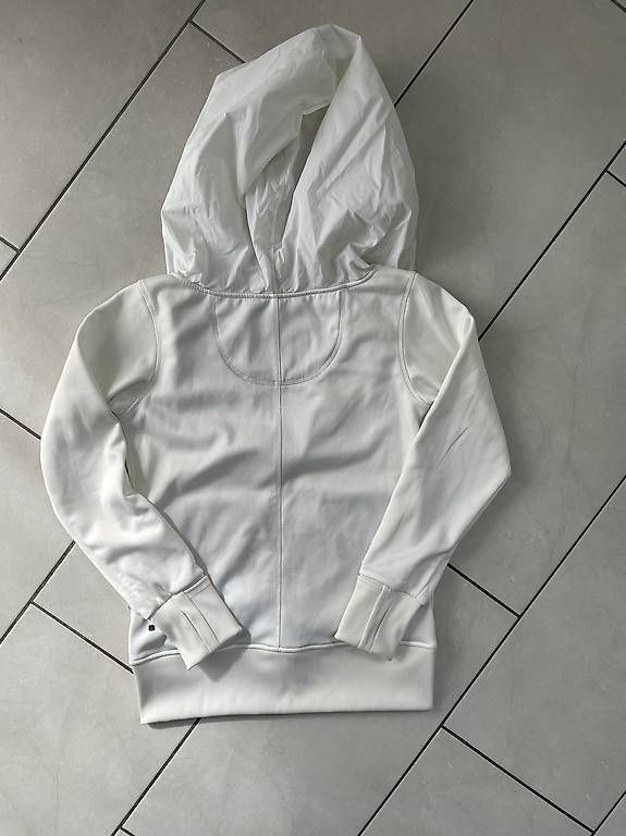Pullover & Sweatshirts: Damen-Skipullover Belowzero weiss, Grösse Medium – Gebraucht aus Möriken AG von nipamijule 1