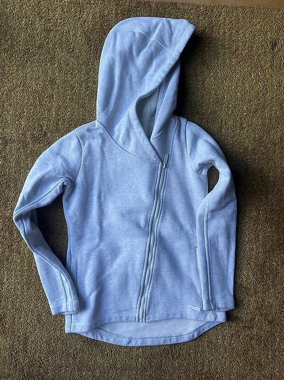 Bench Vestes: Bench Kapuzenjacke XS – D'occasion à Buchrain par pat4s