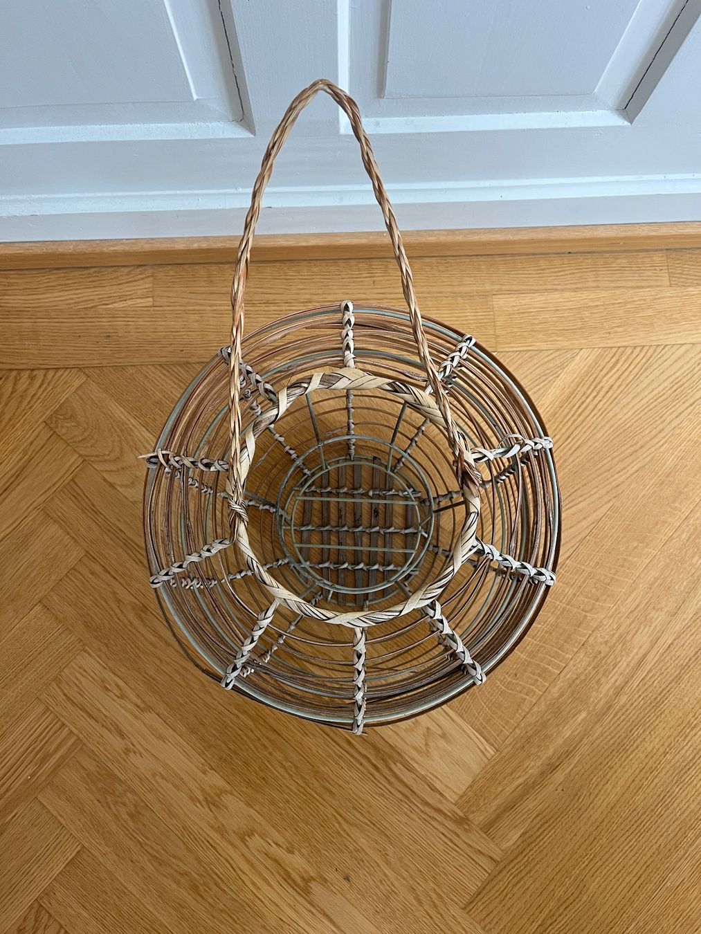 Lanterne: Rattan Laterne mit Griff – Usato da Zürich venduto da bretxo 2