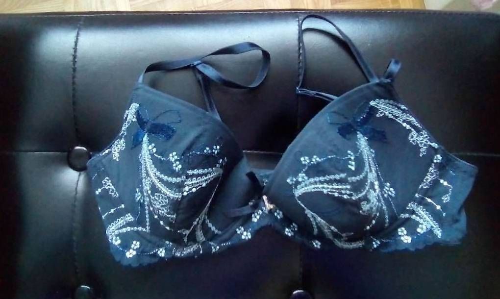 Altra biancheria intima: Ensemble sous vêtements Miriale, neuf – Nuovo e nell'imballaggio originale da Icogne venduto da luna.16 1