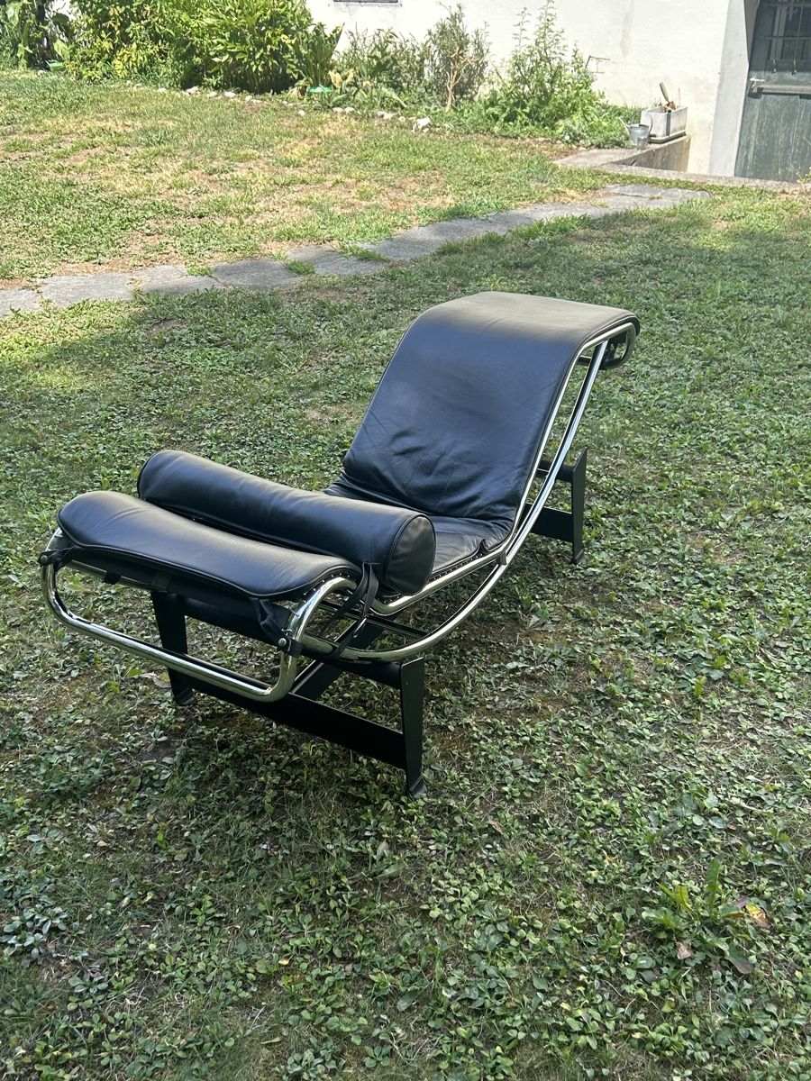 Le Corbusier Chaises longues: Corbusier Replica Liege  – D'occasion à Zürich par LizbonLux 2