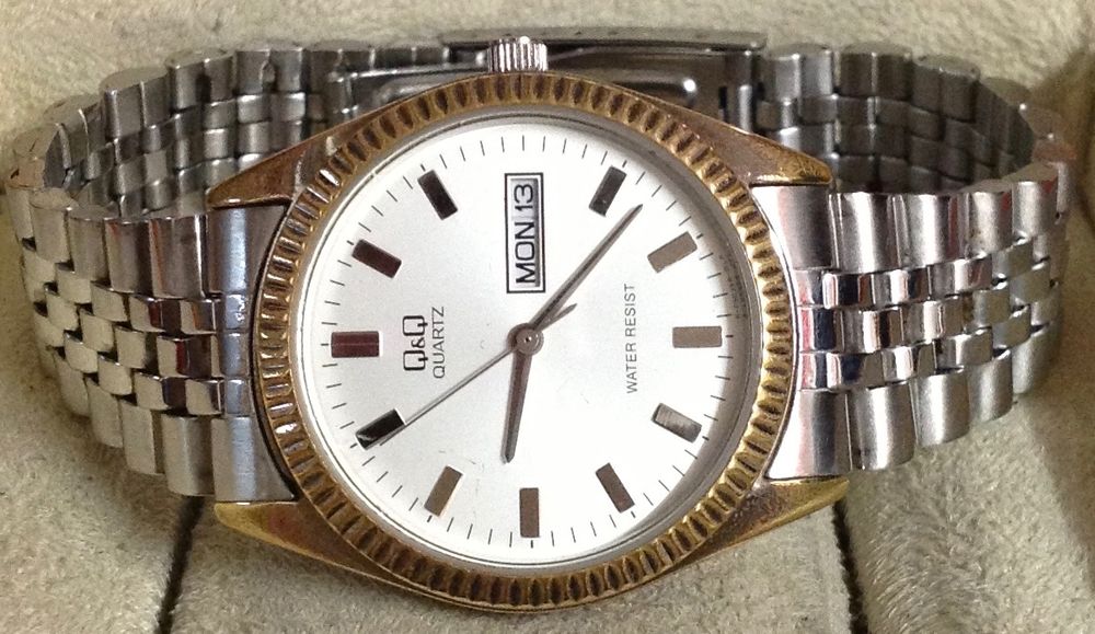 Q&Q Mod. GENT DAY & DATE