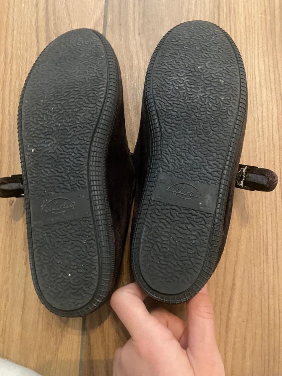 Scarpe per ragazze: Ballerinas für Mädchen Gr34 – Usato da Hinwil venduto da jua_t8vd 1