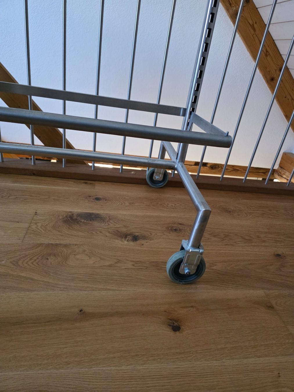 Autres décorations & accessoires: KleiderStänder H&M – D'occasion à Neuhaus SG par LENZ30 3