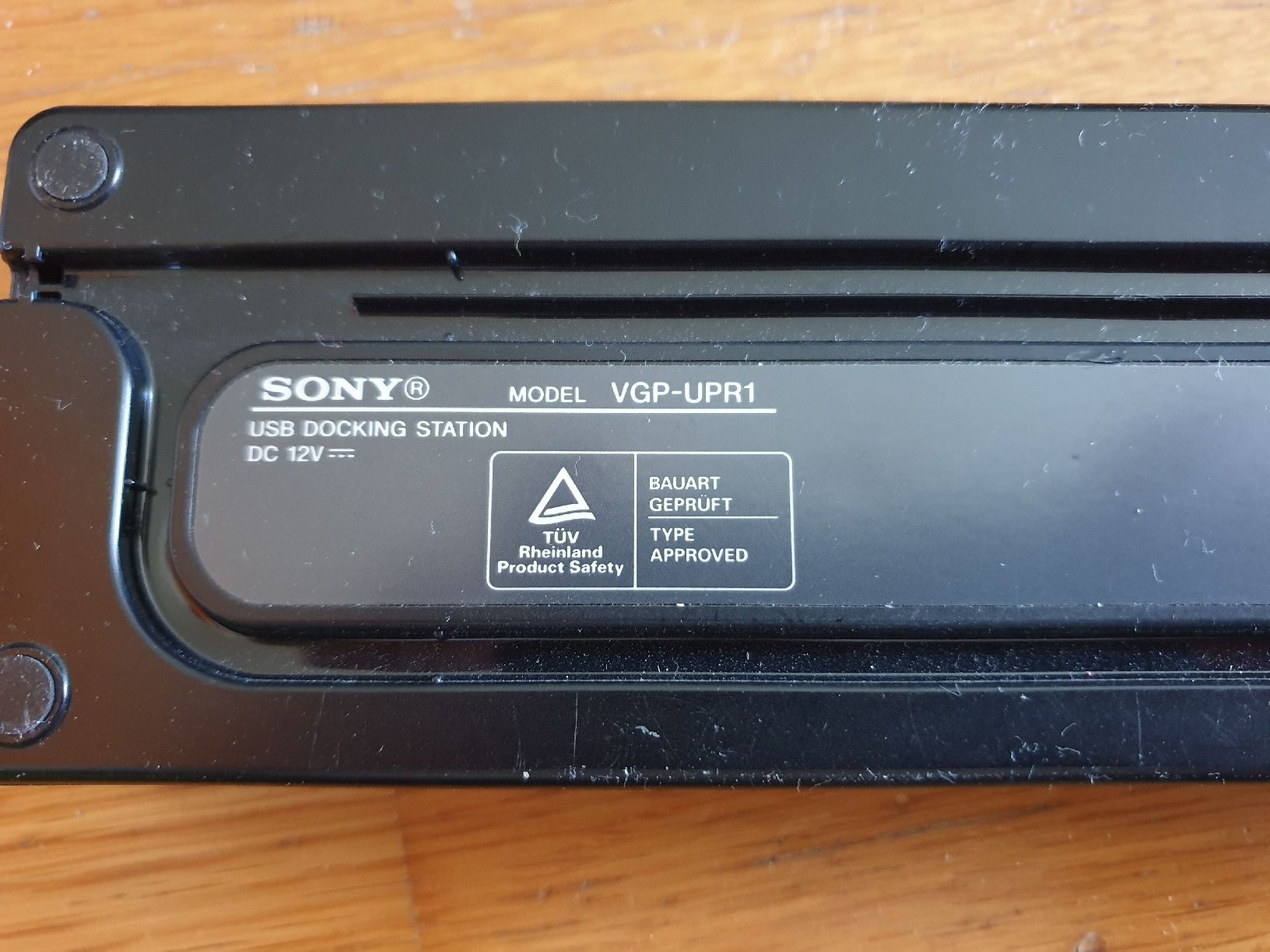Docking station: Sony Vaio dockingstation VGP-UPR1 – Usato da Ittigen venduto da Ziok187 2