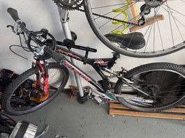 Specialized Stumpjumper FSR XC, Shimano XT, RockShox SID