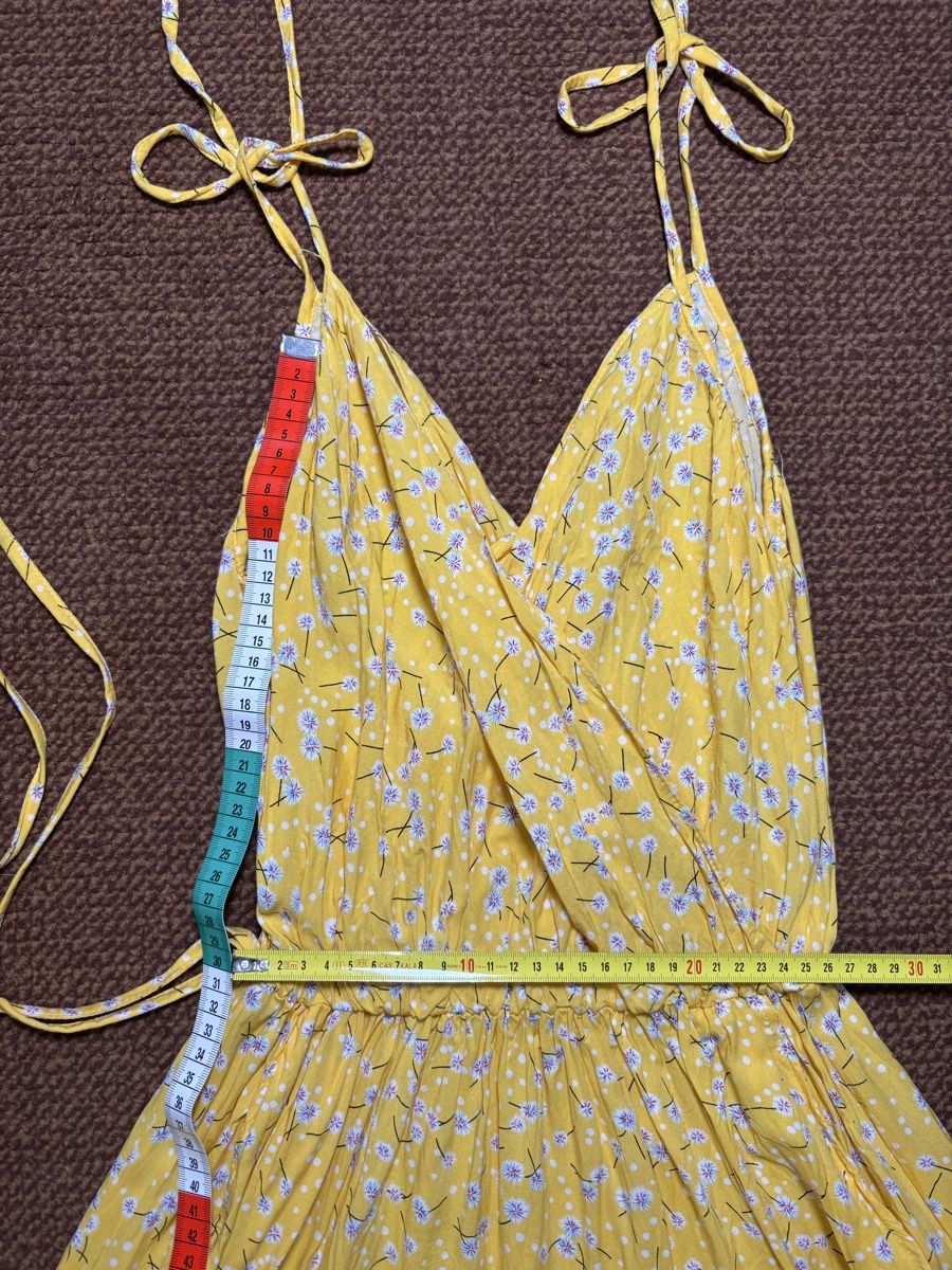Vestiti: Dress – Nuovo (secondo la descrizione) da Confignon venduto da Second_Hand_Ch 1