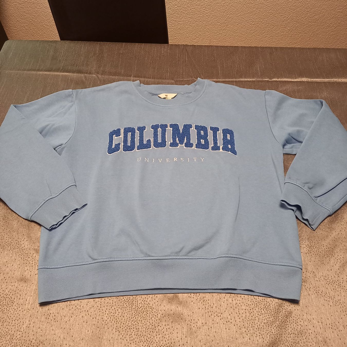 H&M Maglioni & Felpe: hellblauer Pullover Gr S von H&M – Usato da Brüttisellen venduto da kikaninchen79