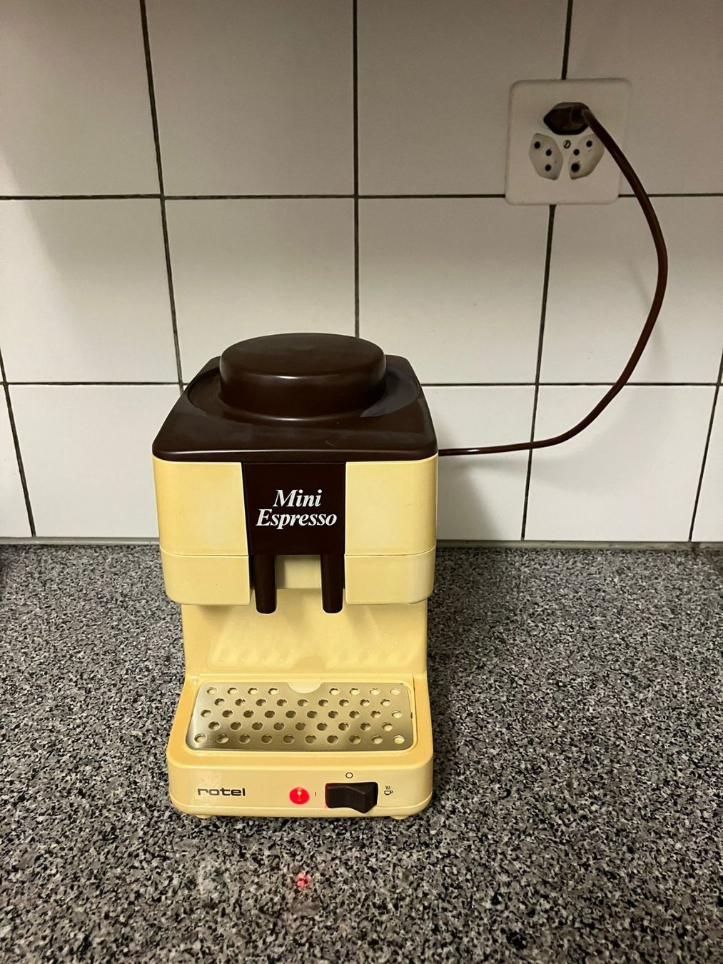 Rotel Macchine per caffè & Macchine per espresso: Macchina del caffè Rotel "Mini-Espresso" – Usato da Melano venduto da H-Sara