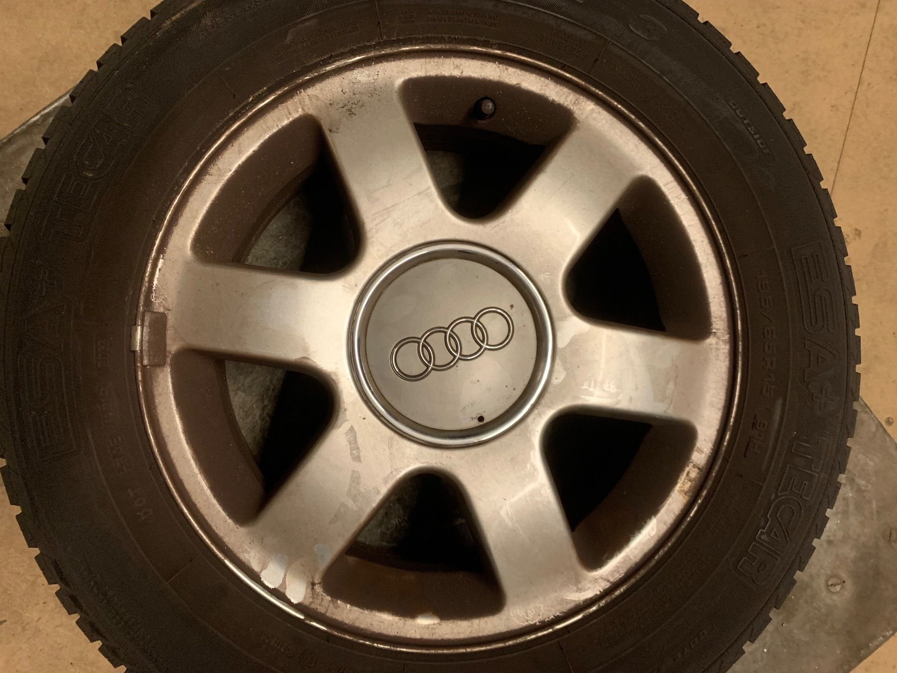 Audi Felgen: Alufelgen Original passend zu Audi A3 – Gebraucht aus Wünnewil von Ben07 3