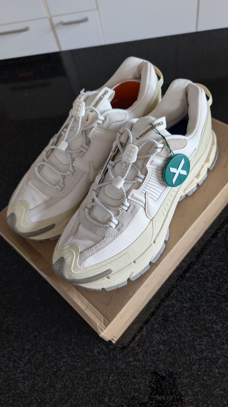 Nike Scarpe da uomo: Nike Zoom Vomero Roam 42.5 – Nuovo e nell'imballaggio originale da Rümlang venduto da Pascal_Gut 2