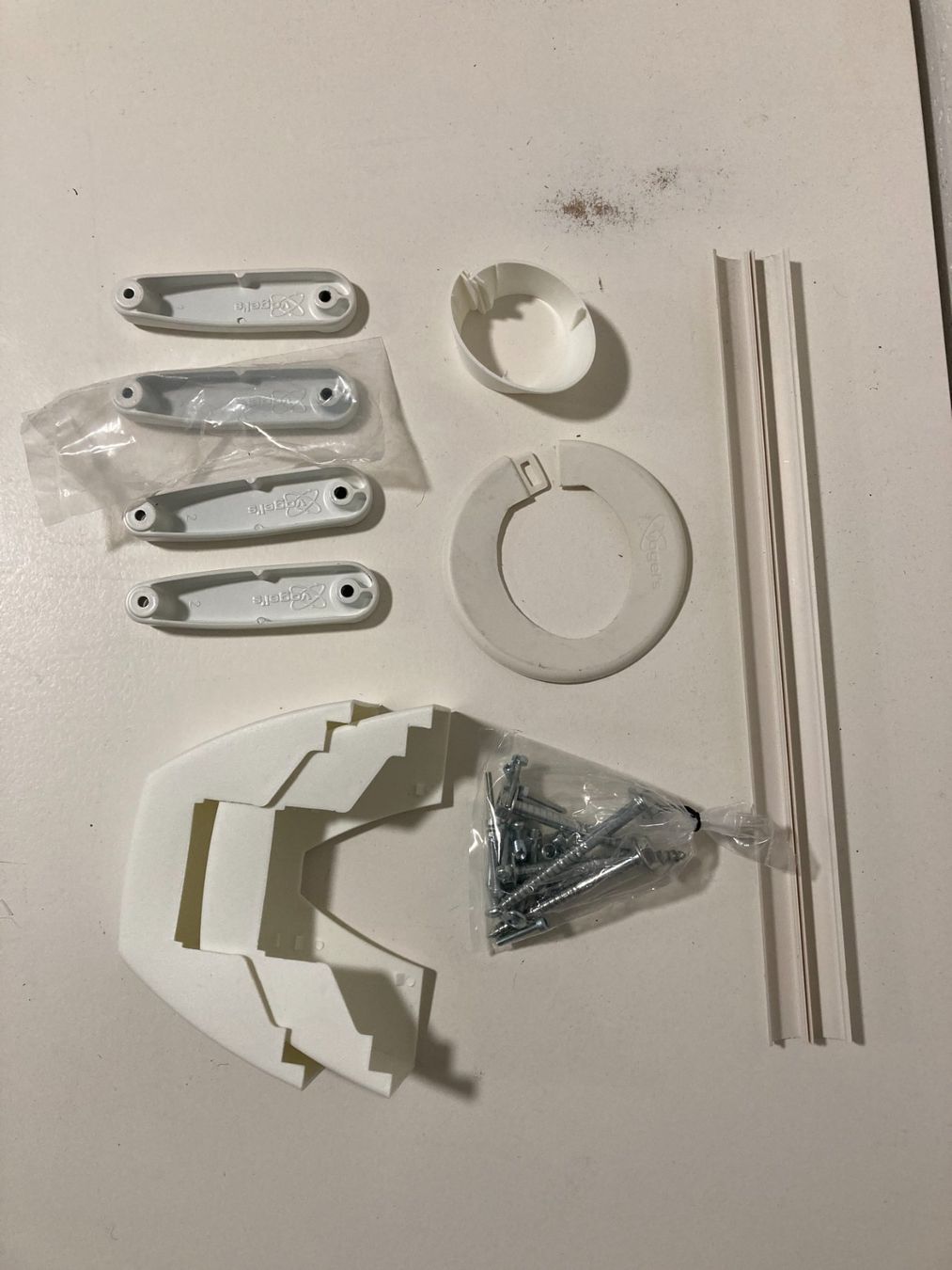 Supporti a parete: PPC 1540 Projektor Deckenhalterung weiss – Usato da Hinterkappelen venduto da deev