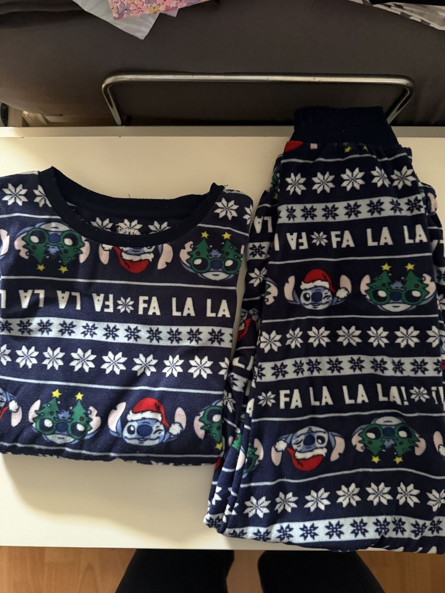 Lotti & Set di vestiti: Pyjama 2x Gr.140-146 – Usato da dietikon venduto da nrizzo26 1
