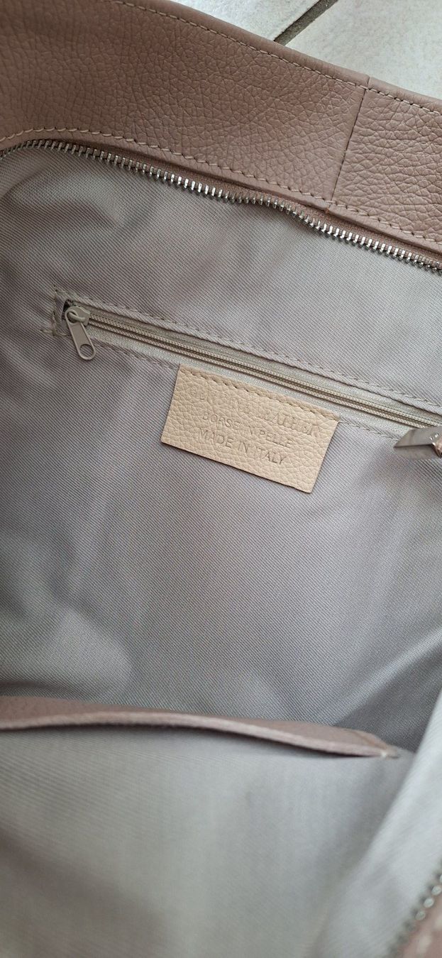 Borse da donna: Sac en cuir beige-rosé – Usato da St-Triphon venduto da Jldr0 3