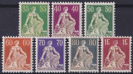 Helvetia mit Schwert geriffelt, ungebraucht *, Kat: 180.-