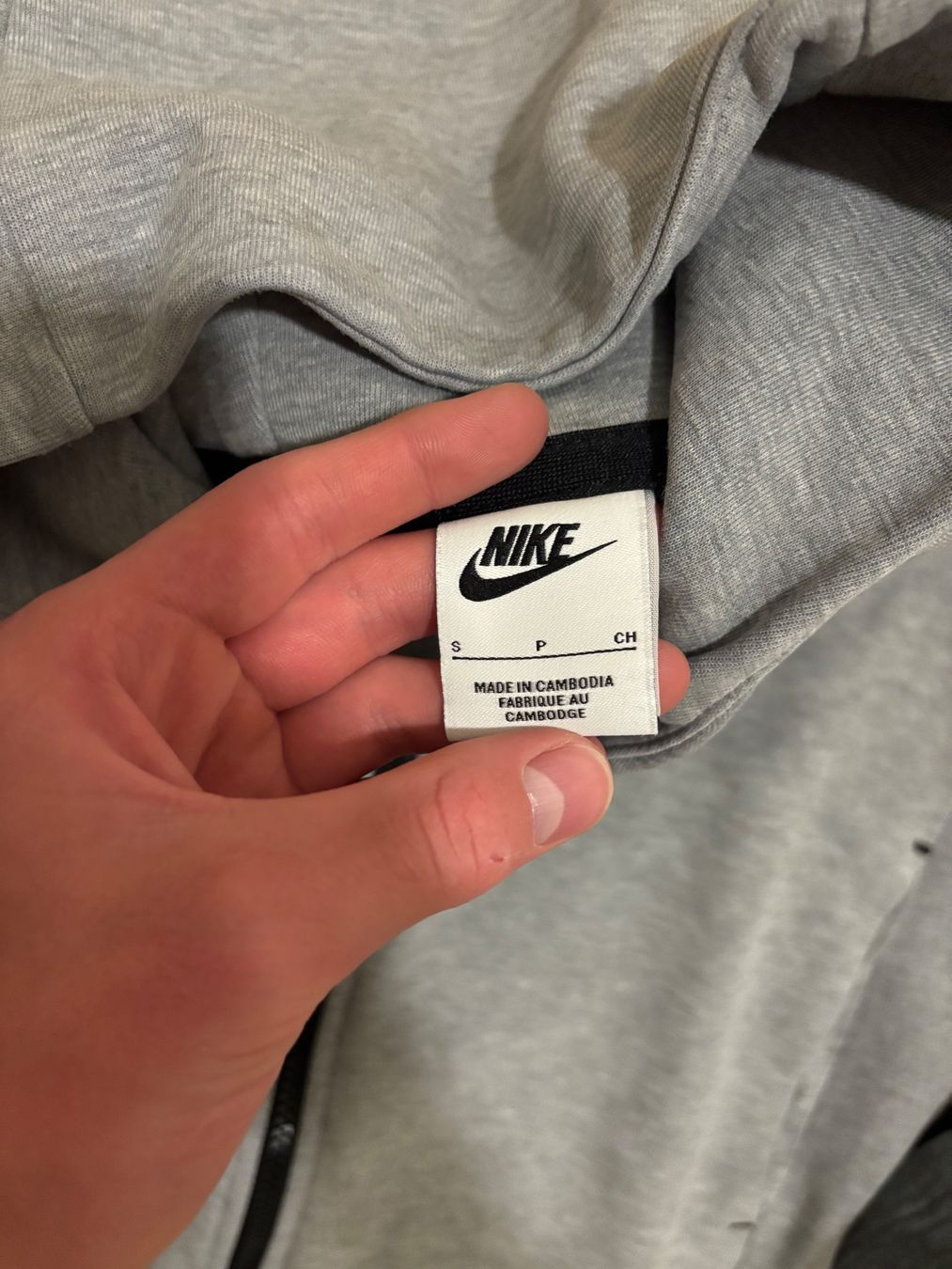 Nike Maglioni & Felpe: Nike Tech Fleece Oberteil – Nuovo (secondo la descrizione) da Zürich venduto da jan_by2d 2