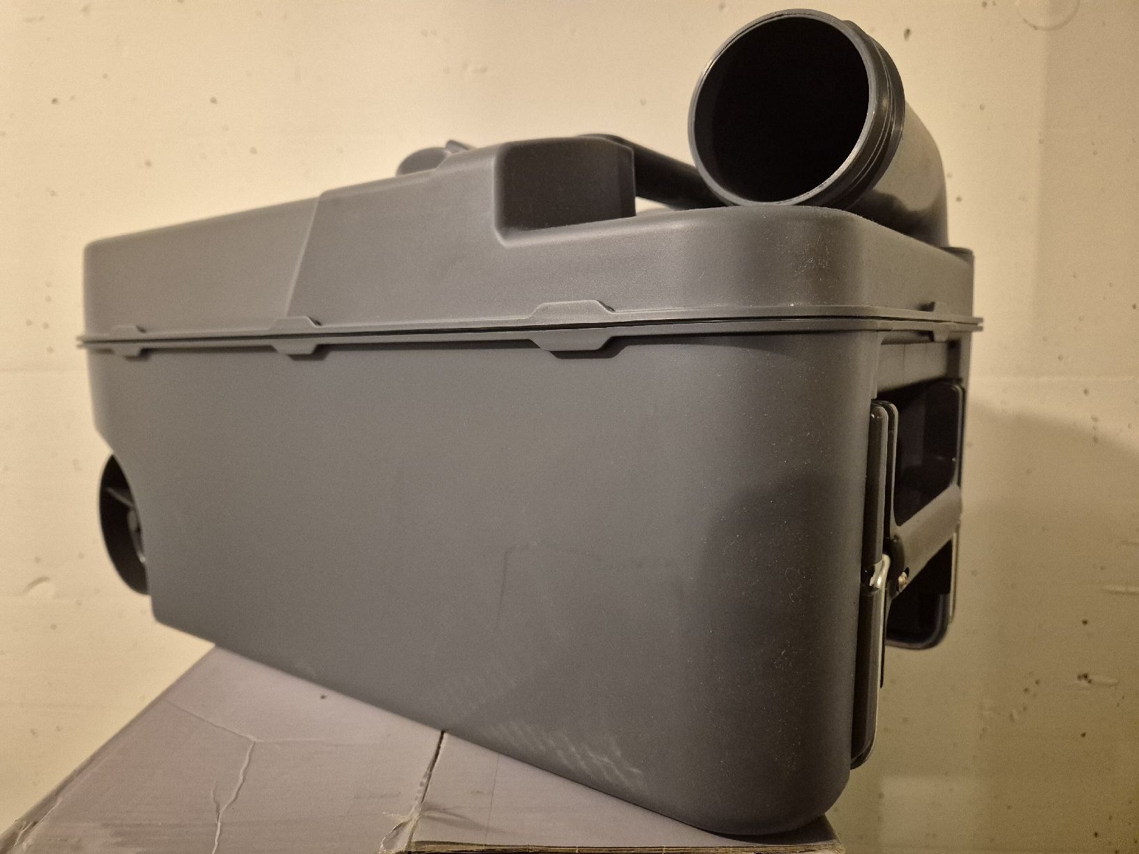 Thetford WC: Thetford C220 Ersatzkassette – Nuovo (secondo la descrizione) da Lachen SZ venduto da fernwaerme 3